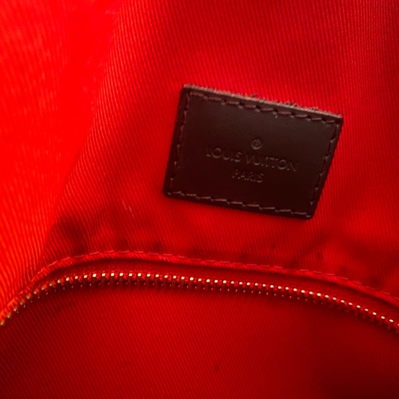 Louis Vuitton purse - Picture 3 of 5